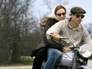 The Curious Case of Benjamin Button: ชีวิตราวกับนาฬิกาเดินถอยหลัง เช่นเดียวกับฮัมมิ่งเบิร์ด