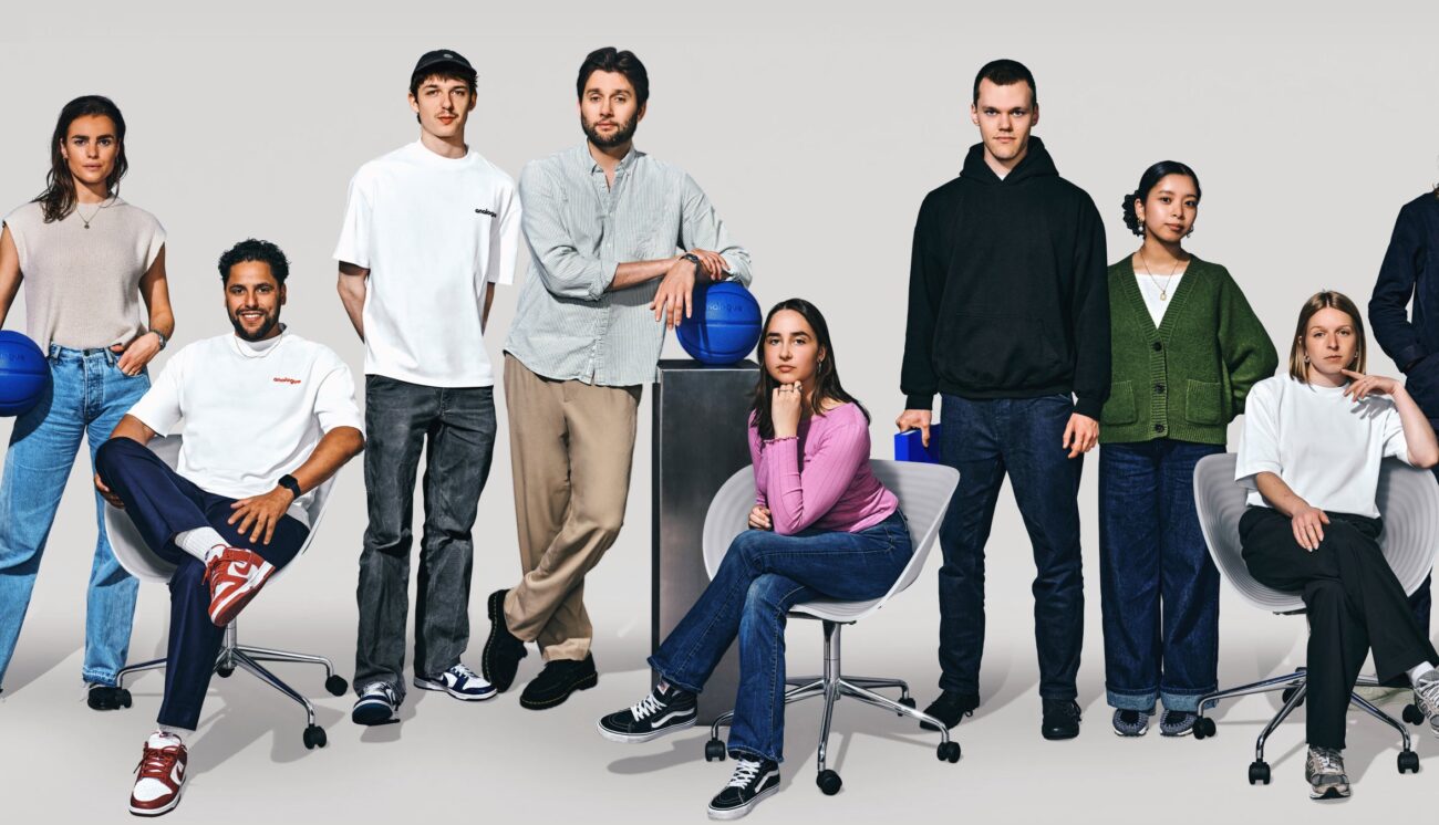 Analogue Shop storefront at Zeedijk 80 Amsterdam