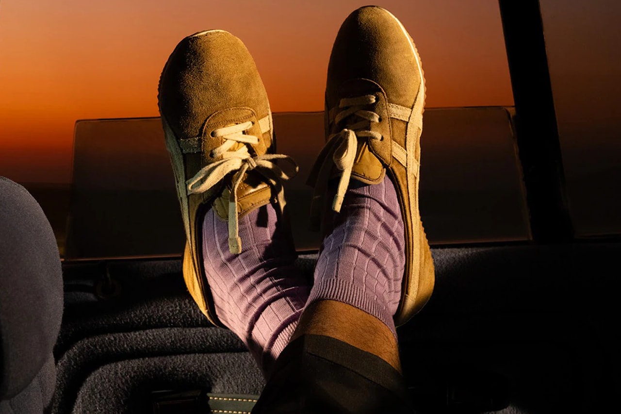 Onitsuka Tiger x Versace TAI-CHI Sakura detail