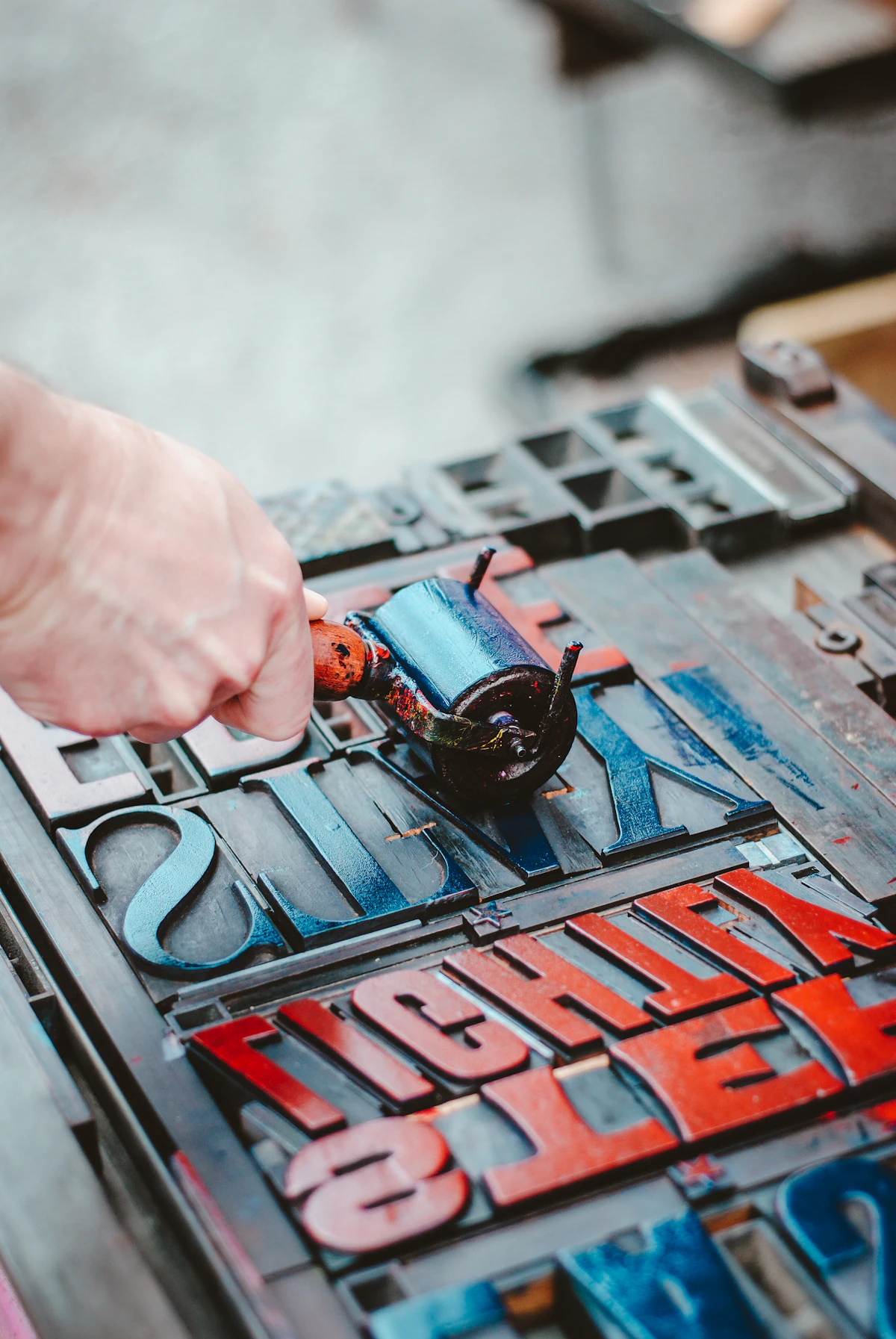 ลูกกลิ้งหมึกของแท่นพิมพ์ letterpress